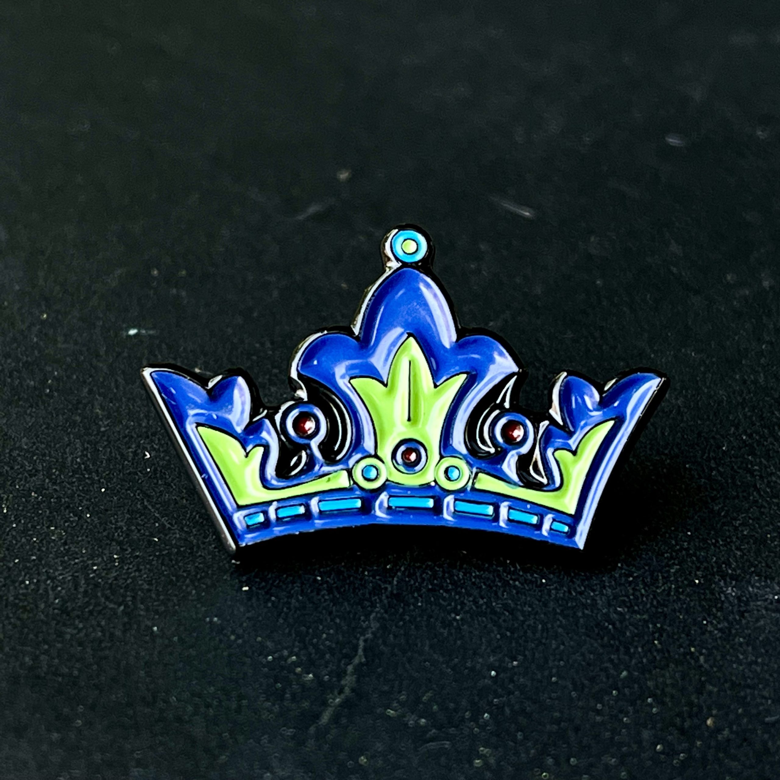 Mary's Crown Enamel Pin